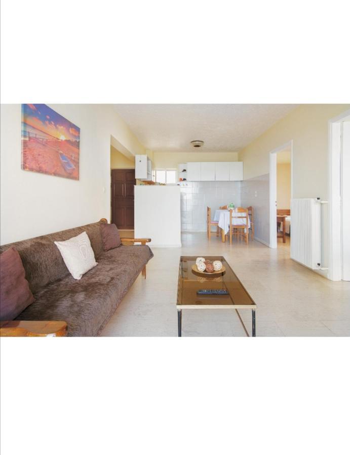 Faros Apartments Artemida  Exterior photo